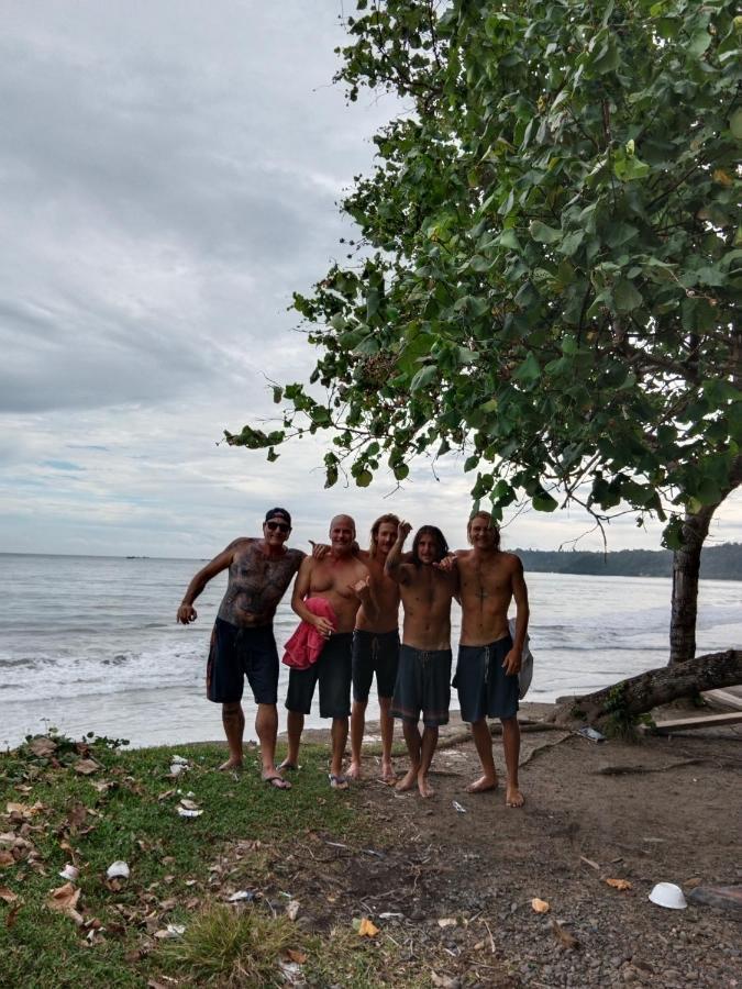 Rumah Nalu Surf Camp Krui Zewnętrze zdjęcie
