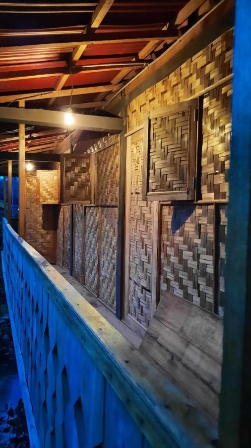 Rumah Nalu Surf Camp Krui Zewnętrze zdjęcie
