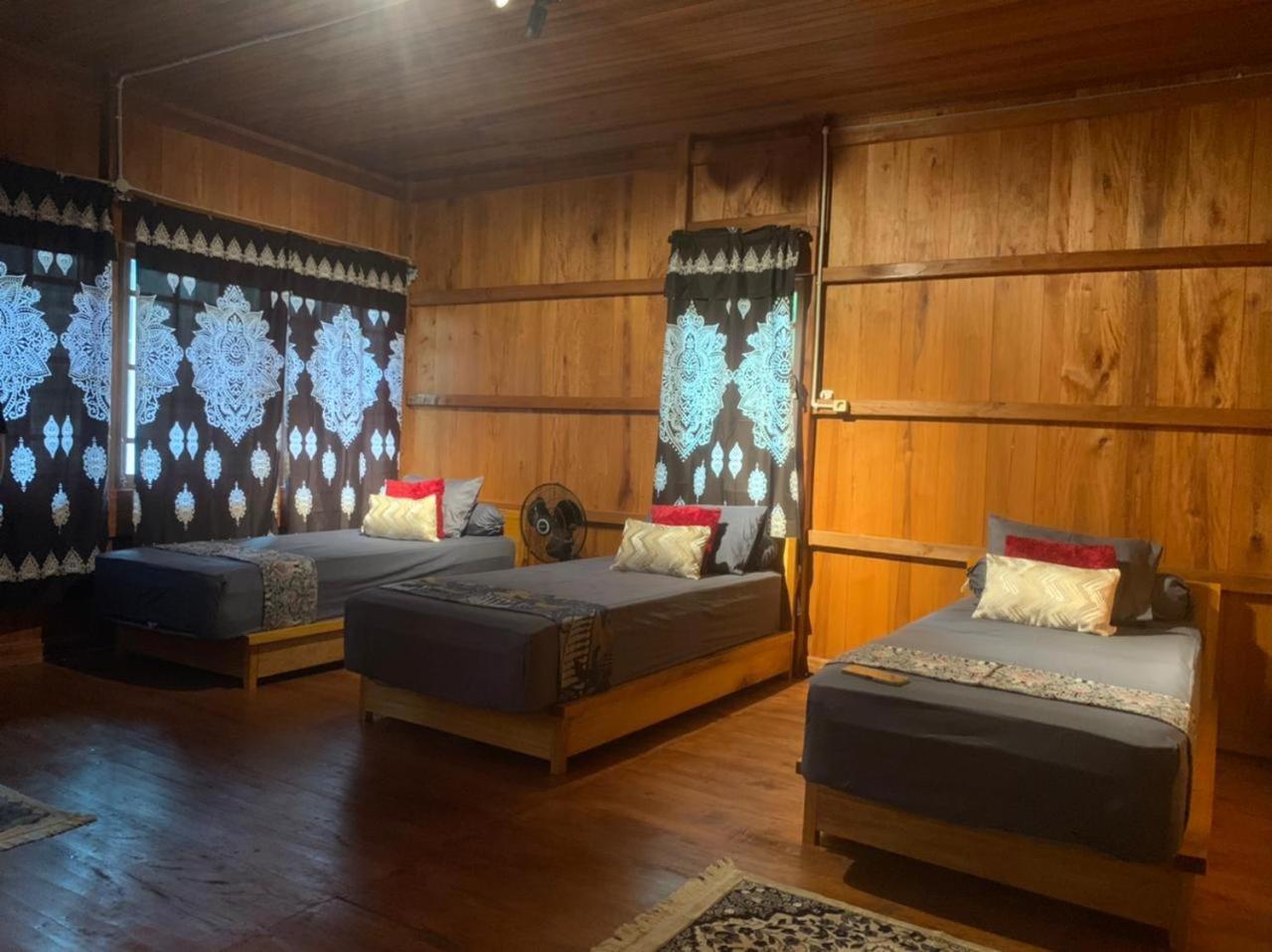 Rumah Nalu Surf Camp Krui Zewnętrze zdjęcie